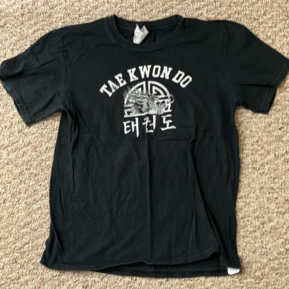 Boy’s T-shirt taekwondo sz 140 9/10